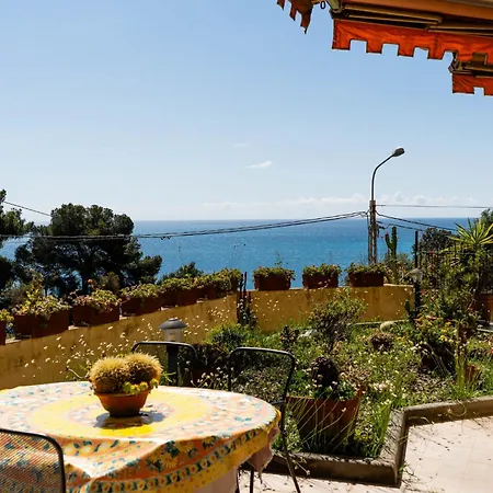 Apartamento Casa Di Roberto By Interhome